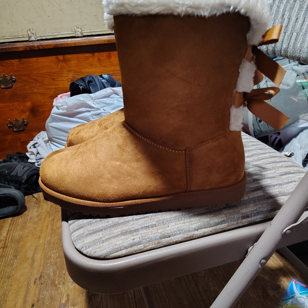 Hot Tomato Tan Winter Boots with Faux Fur